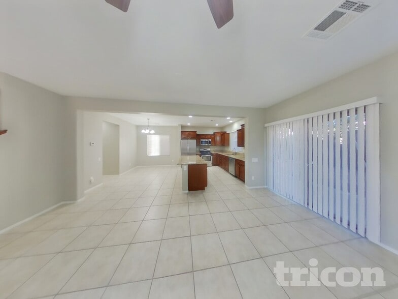 Building Photo - 6867 Pipil St