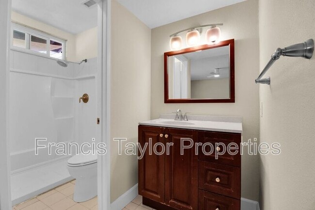 Building Photo - 2053 Habero Dr