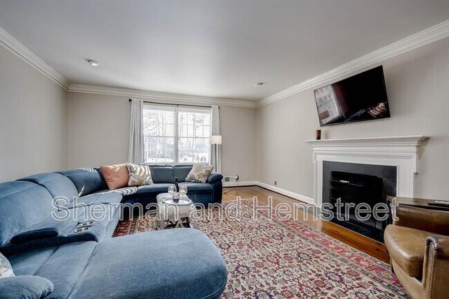 Building Photo - 289 Ashbrook Dr