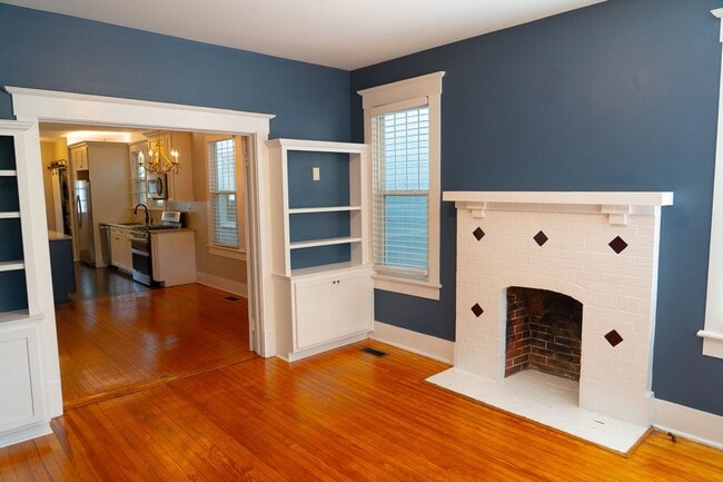 Building Photo - Charming Historic Home Walkable to Cargo & Soda Pop Districts
