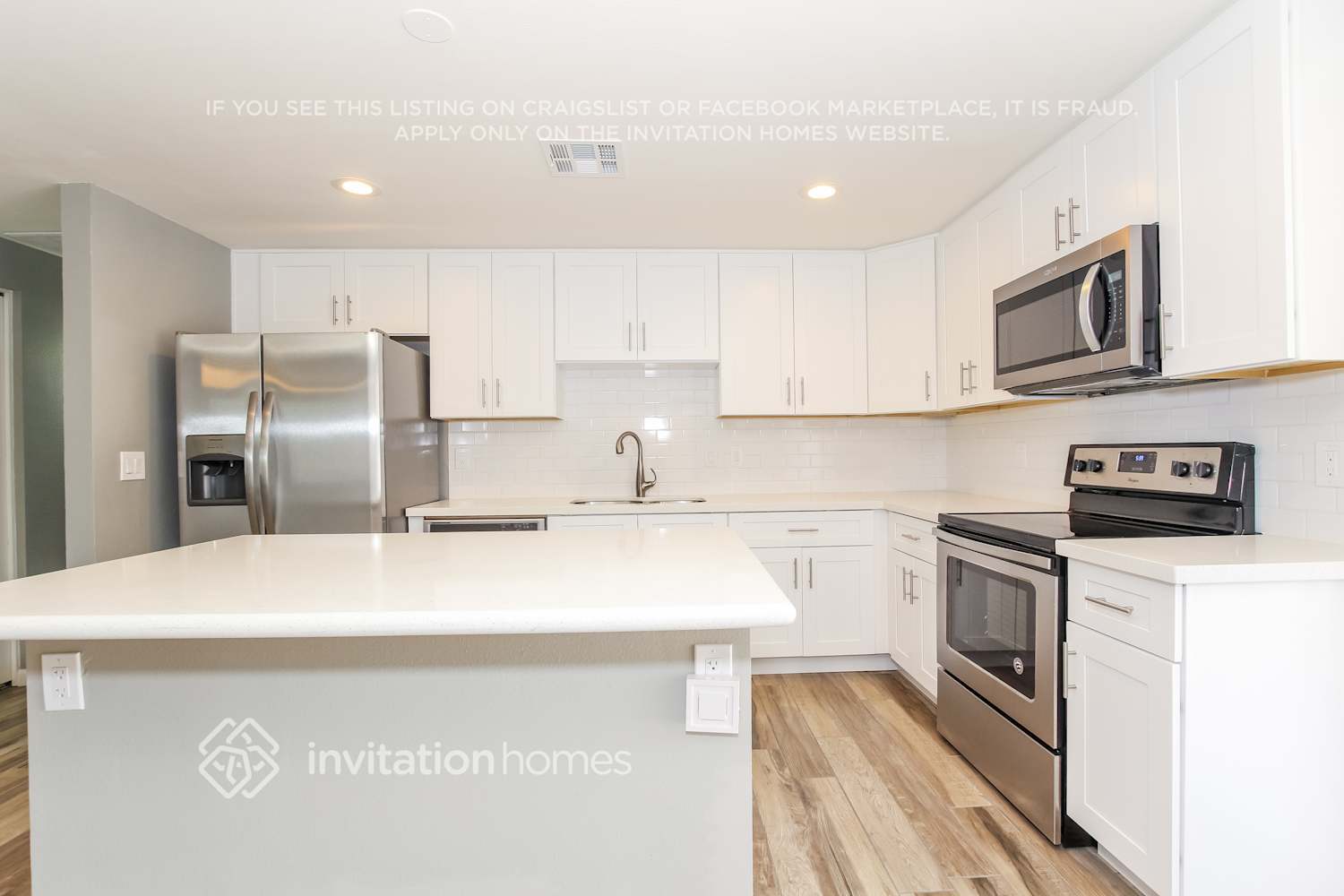 Building Photo - 14430 N 41st Ct