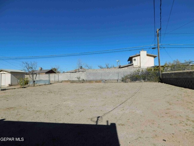 Building Photo - 7625 Hacienda Ave