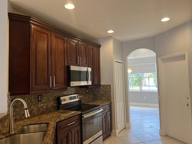 Building Photo - 2758 SW 129th Terrace