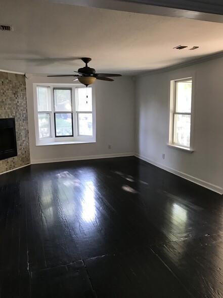 Living room - 1818 Alston Avenue