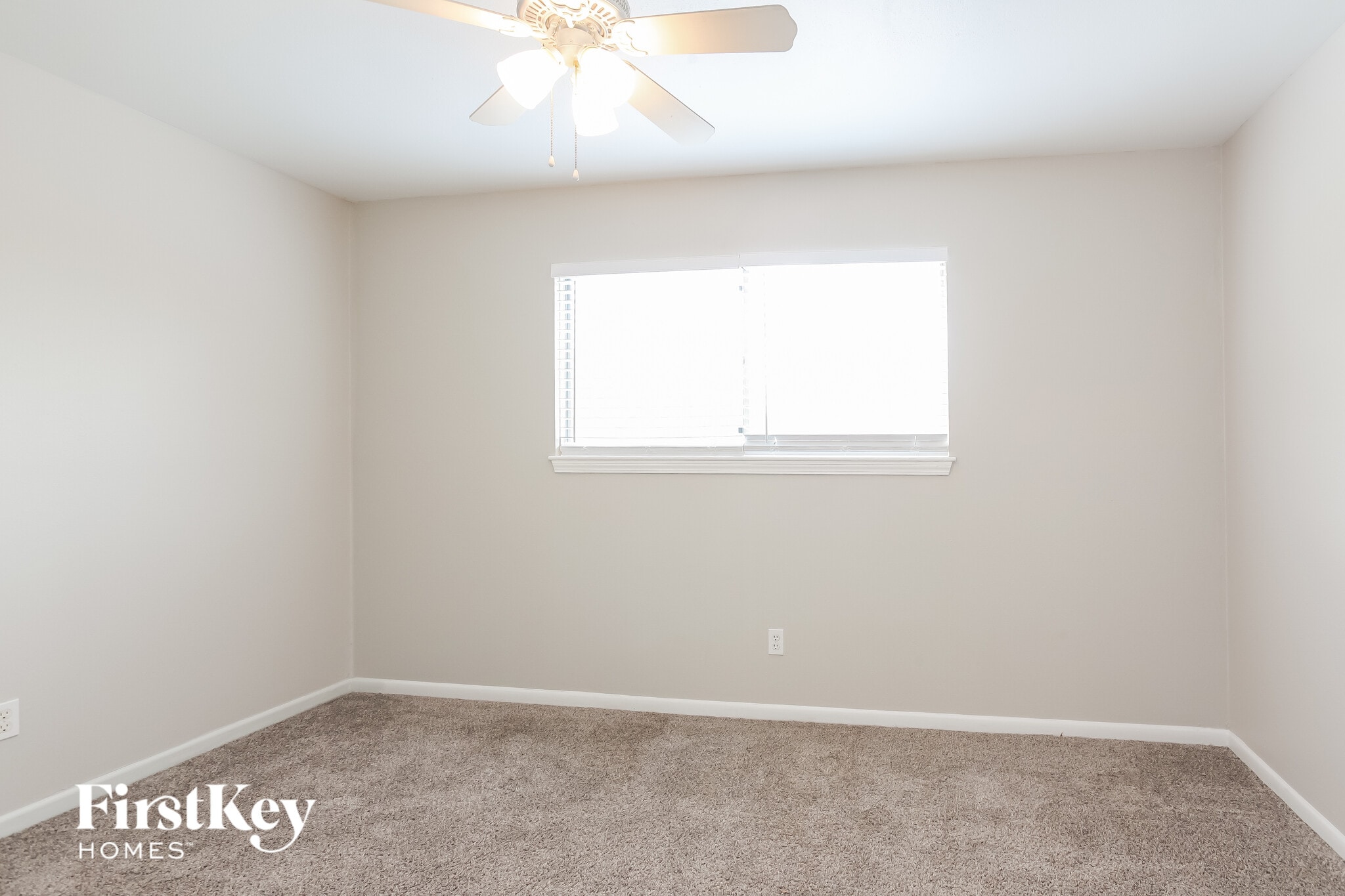 Building Photo - 2111 Savanna Ct N