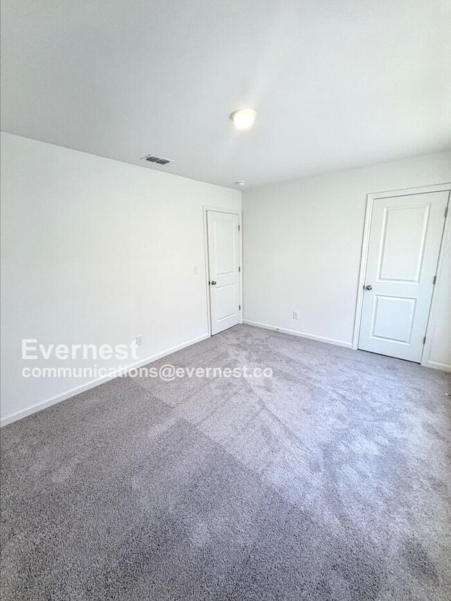 Building Photo - 141 Flowering Cherry St