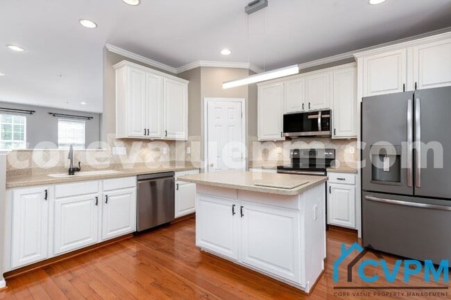 Building Photo - 806 Emory Ct