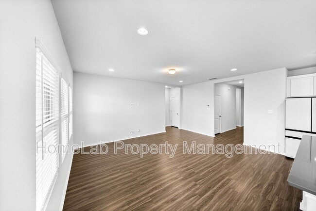 Building Photo - 6723 Shiraz Wy