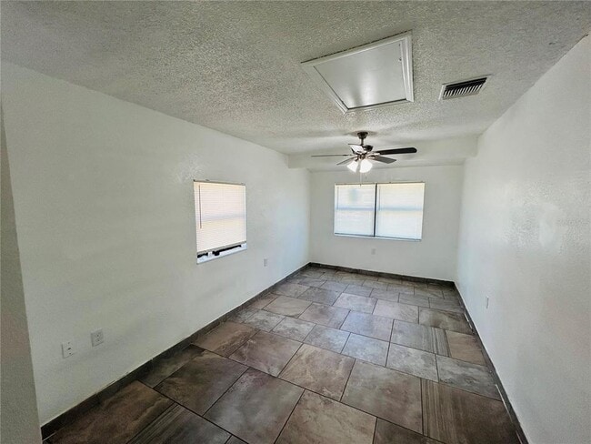 Building Photo - 6112 Tavendale Dr