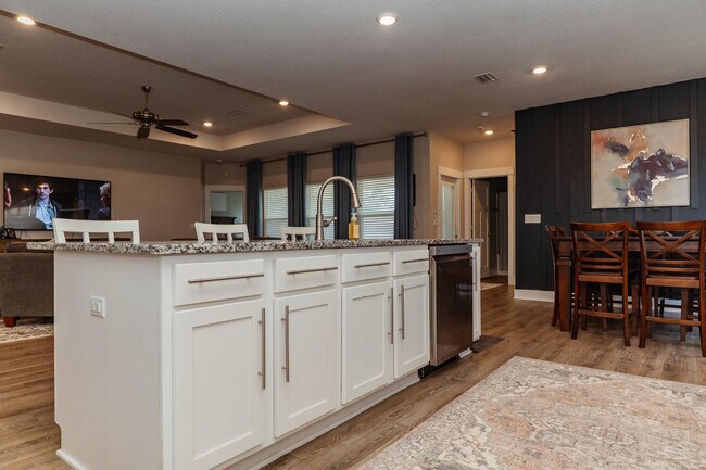 Building Photo - 1106 Shoal River Dr