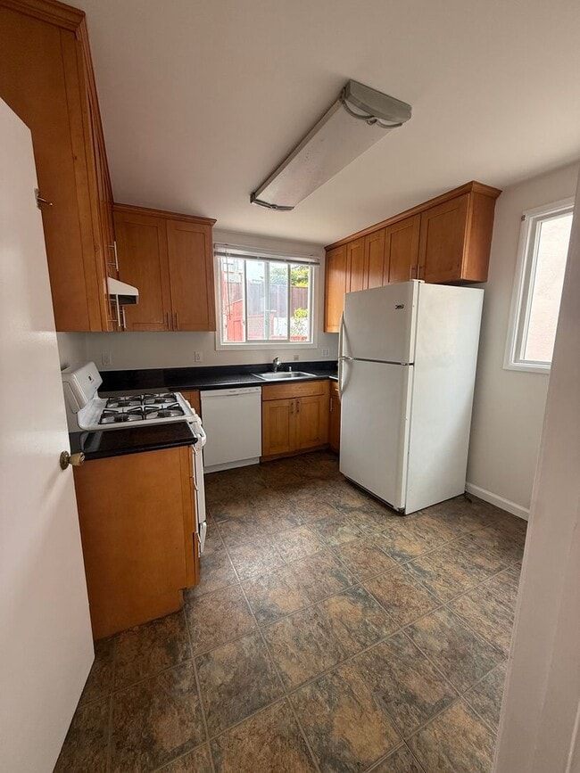 Building Photo - 3 BEDROOM HOME FOR RENT! AVAILABLE NOW-Dal...