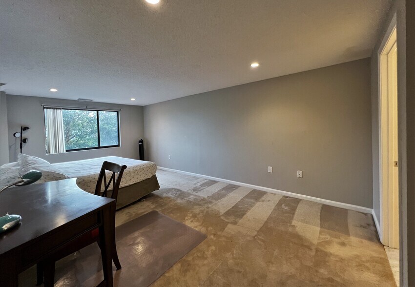 Building Photo - 30 Revere Beach Pky