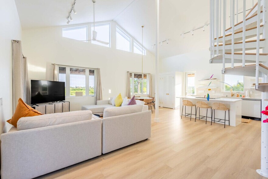 Building Photo - 18954 Acosta Rd