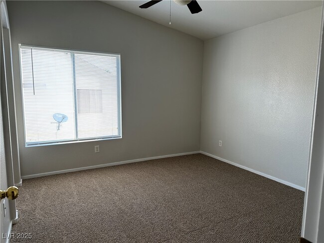 Building Photo - 6450 Stone Dry Ave