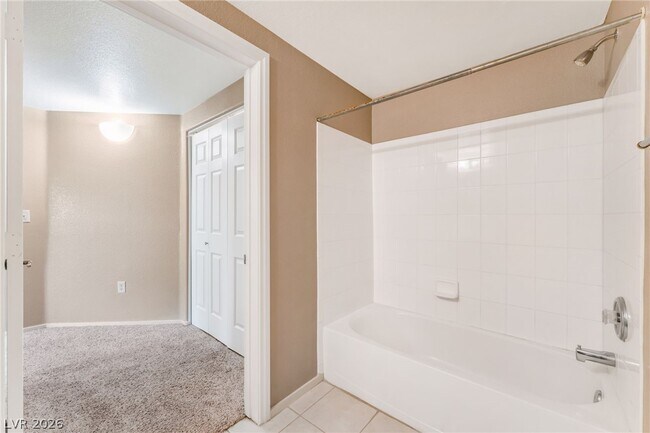 Building Photo - 2000 Quartz Cliff St