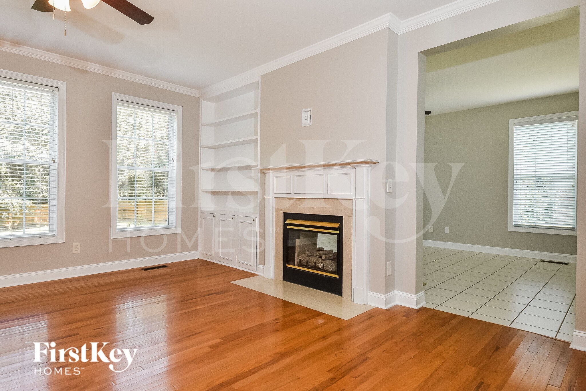 Building Photo - 6383 Clubside Dr