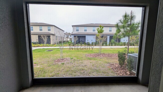 Building Photo - 6049 Shiner St