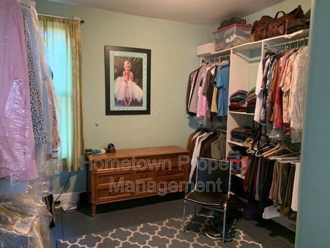 Building Photo - 1202 Penn St