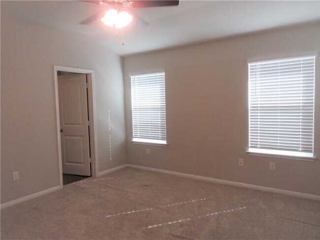 Building Photo - 10913 Gonzales Ranger Pass