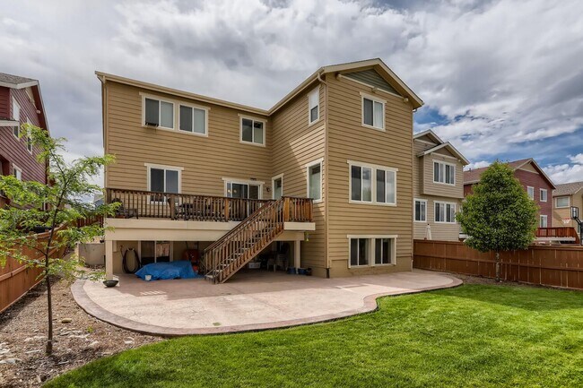 Building Photo - Stunning Newer-Built Home in Desirable Pal...