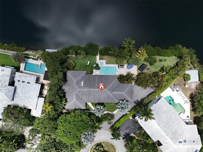 Building Photo - 415 Rovino Ave