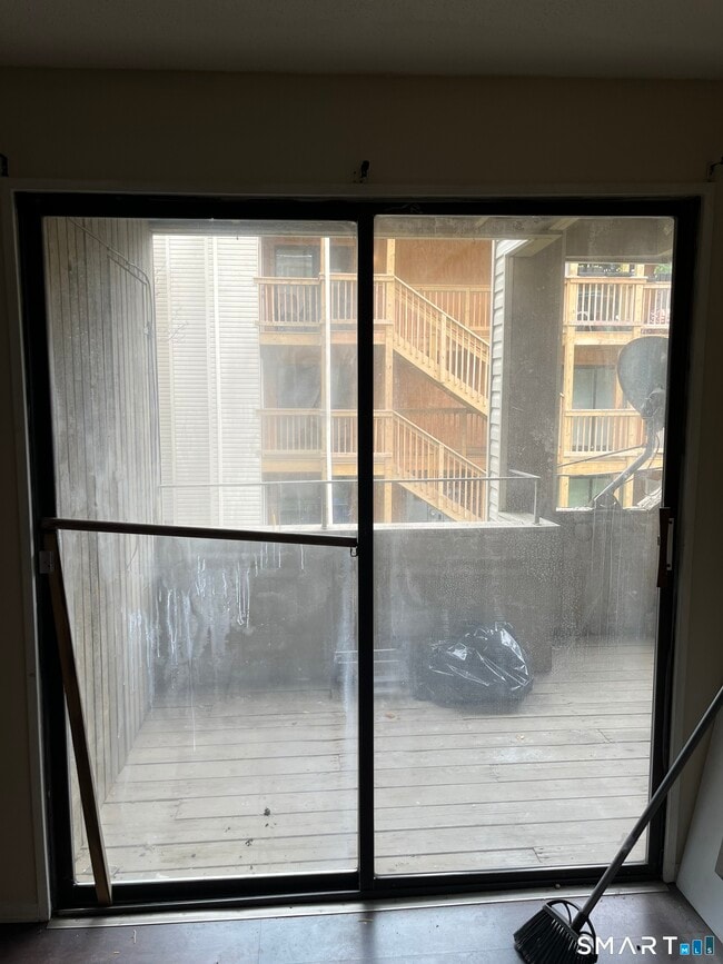 Building Photo - 135 Burgundy Hill Ln