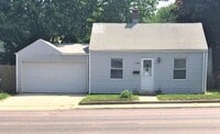Building Photo - Cute Cozy: Completely Updated must see to ...