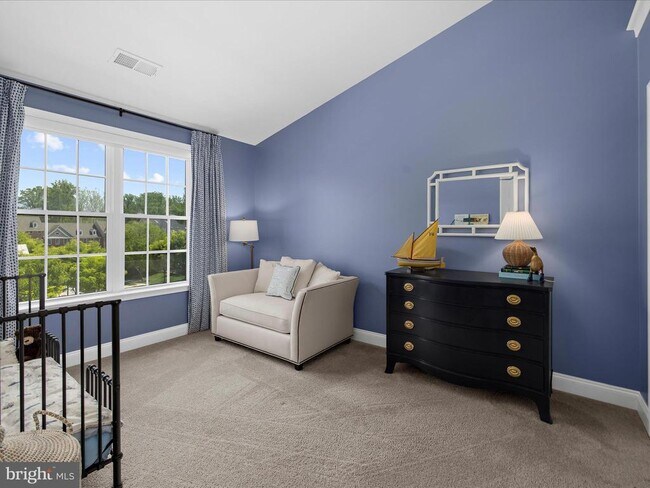 Building Photo - 8512 Pine Springs Dr