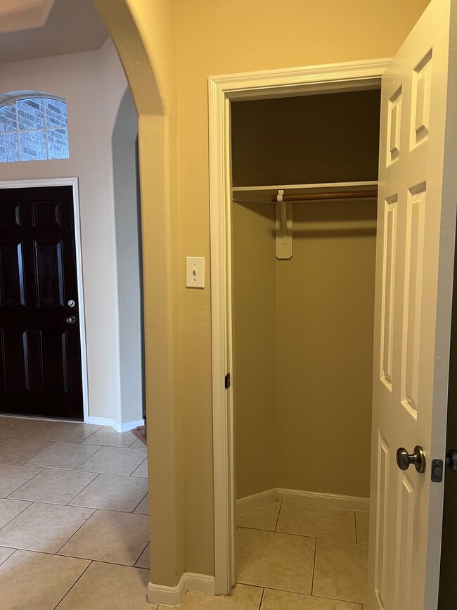 Building Photo - 18611 Peralta Hill Ln