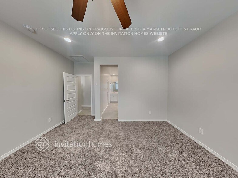 Building Photo - 14420 W Swayback Pass