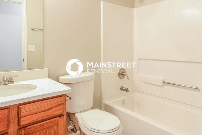 Building Photo - 3 Bedroom Pet-Friendly Home in Jonesboro, GA with Main Street Renewal
