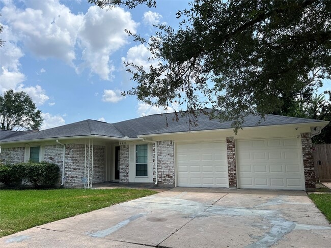Primary Photo - 8831 Hendon Ln