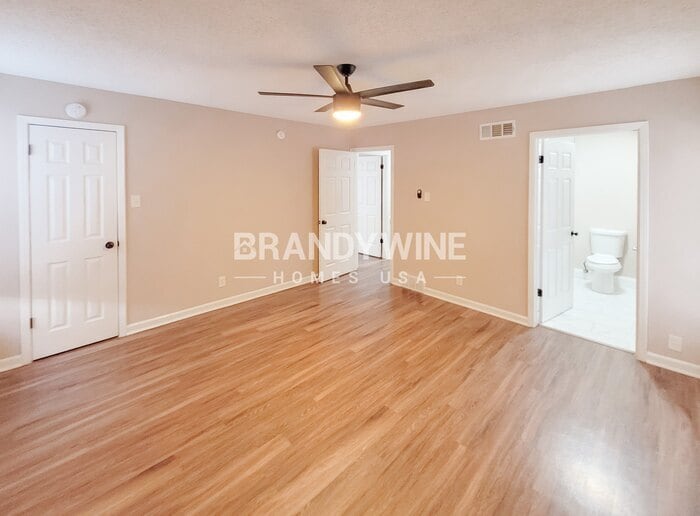 Building Photo - 6752 Seven Valley Dr