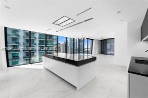 Building Photo - 1000 Biscayne Blvd