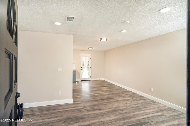 Building Photo - 1131 Butler Ave