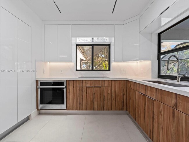 Building Photo - 2537 NW 116th Terrace