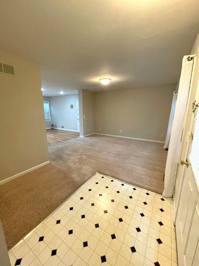 Building Photo - 230/232 Brookridge Rd.