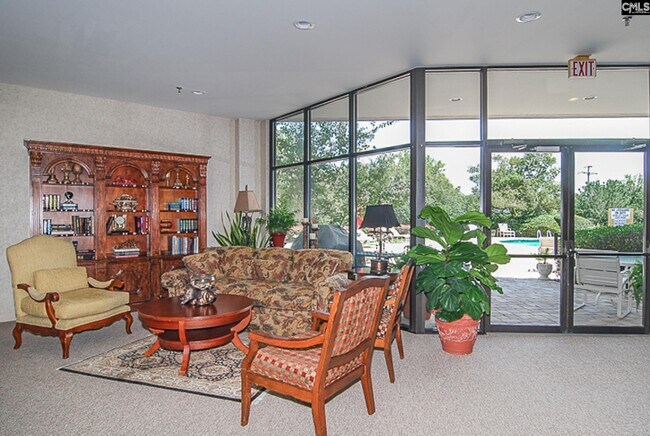 Building Photo - 100 Sunset Blvd