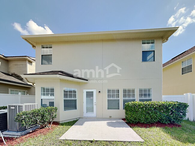 Building Photo - 6243 Pendragon Pl