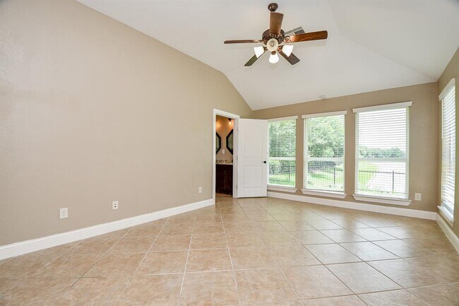 Building Photo - 26115 Serenity Oaks Dr