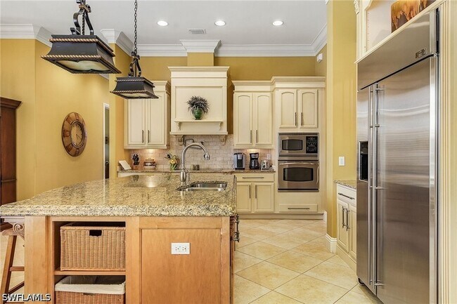 Building Photo - 540 Snell Ct