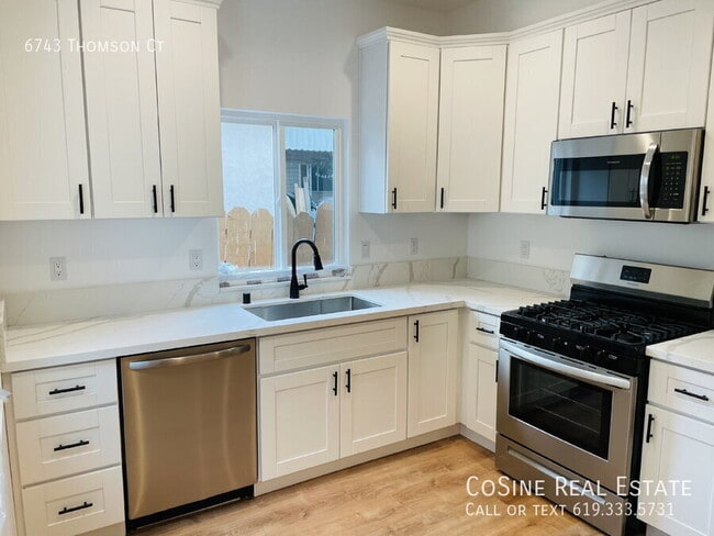 Building Photo - 6743 Thomson Ct
