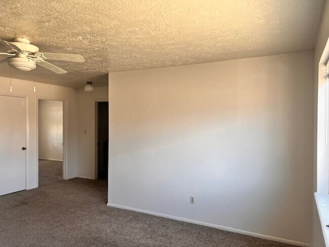 Building Photo - Charming 2 Bedroom, 1 Bathroom Home in Central Cedar City