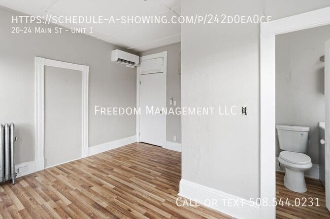 Building Photo - Studio Apartment in Hudson MA | 1 Bath | Easy Move-In