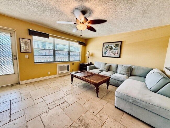 Building Photo - 159 Sussex H