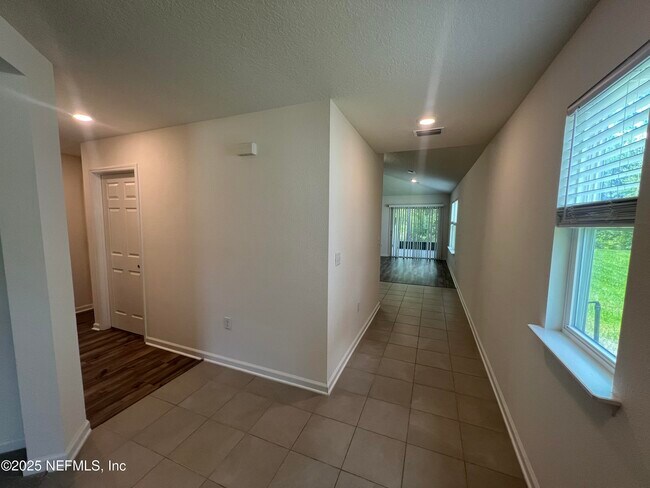Building Photo - 1651 Carter Landing Blvd