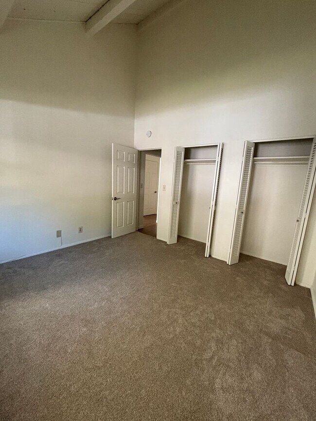 Building Photo - Hawaii Kai - The Village Green - 3 Bdrm/2 Bath/2 Prkg - $3,400