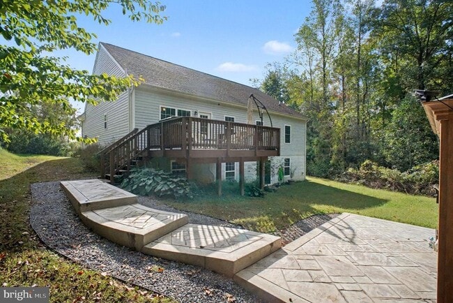 Building Photo - 8052 Buckthorne Run