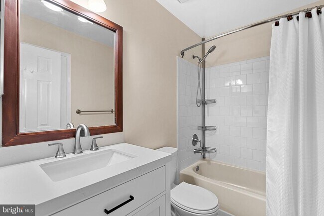 Building Photo - 12541 Alder Woods Dr