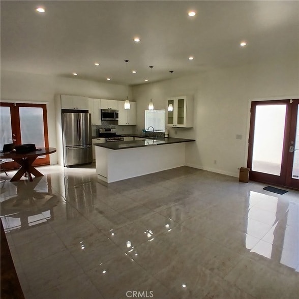 Building Photo - 16043 San Fernando Mission Blvd